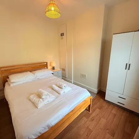 Victorian 2 Bedroom House Near Centre Hébergement de vacances *