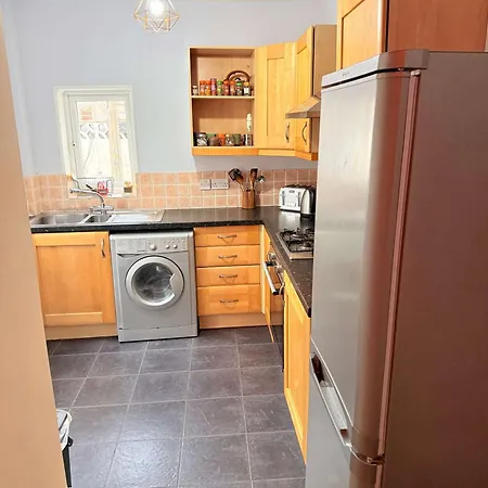 Victorian 2 Bedroom House Near Centre Hébergement de vacances